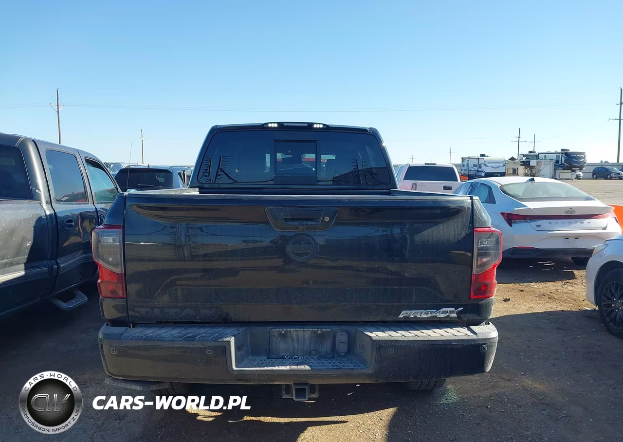 2019 Nissan Titan Pro-4X VIN:1N6AA1E51KN528337 - 17