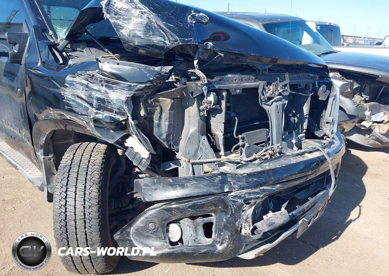 2019 Nissan Titan Pro-4X VIN:1N6AA1E51KN528337 - 6
