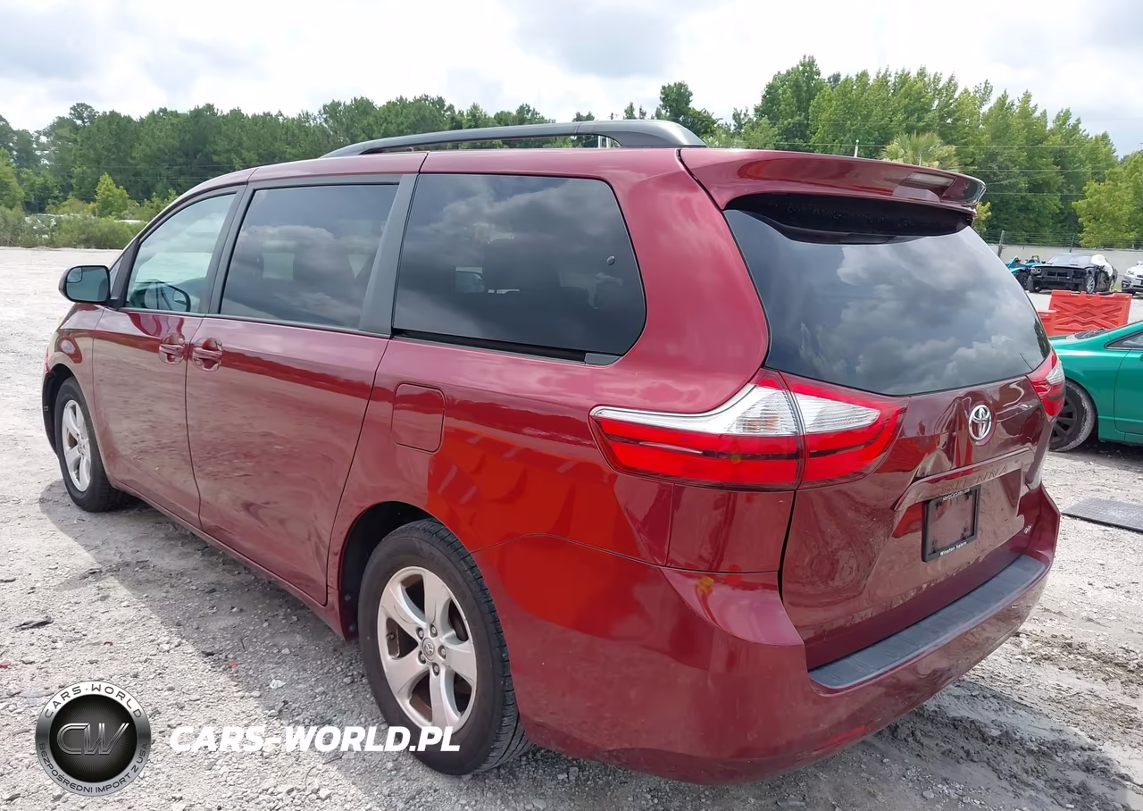2016 Toyota Sienna Le 8 Passenger VIN:5TDKK3DC7GS693391 - 3
