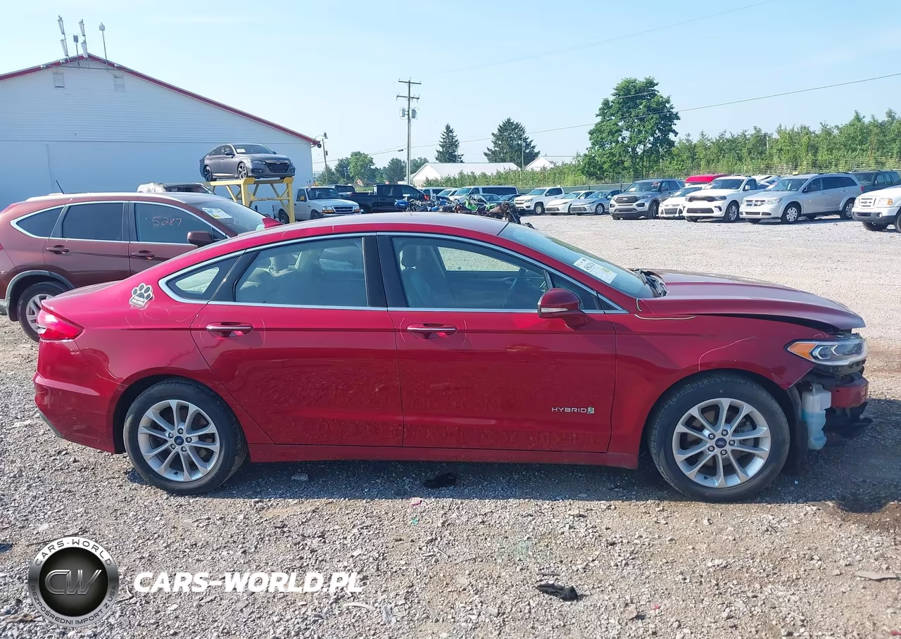 2019 Ford Fusion Hybrid Sel VIN:3FA6P0MU6KR123670 - 13