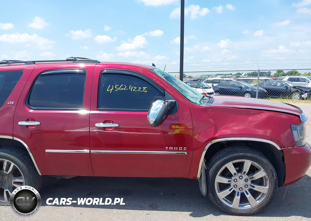 2009 Chevrolet Tahoe Ltz VIN:1GNFK330X9R304261 - 13