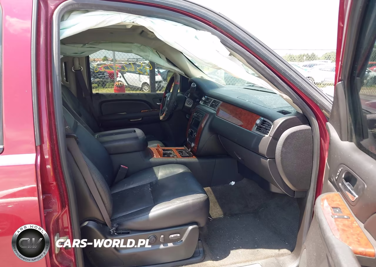2009 Chevrolet Tahoe Ltz VIN:1GNFK330X9R304261 - 5