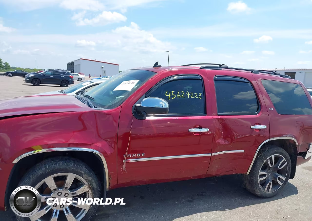 2009 Chevrolet Tahoe Ltz VIN:1GNFK330X9R304261 - 6
