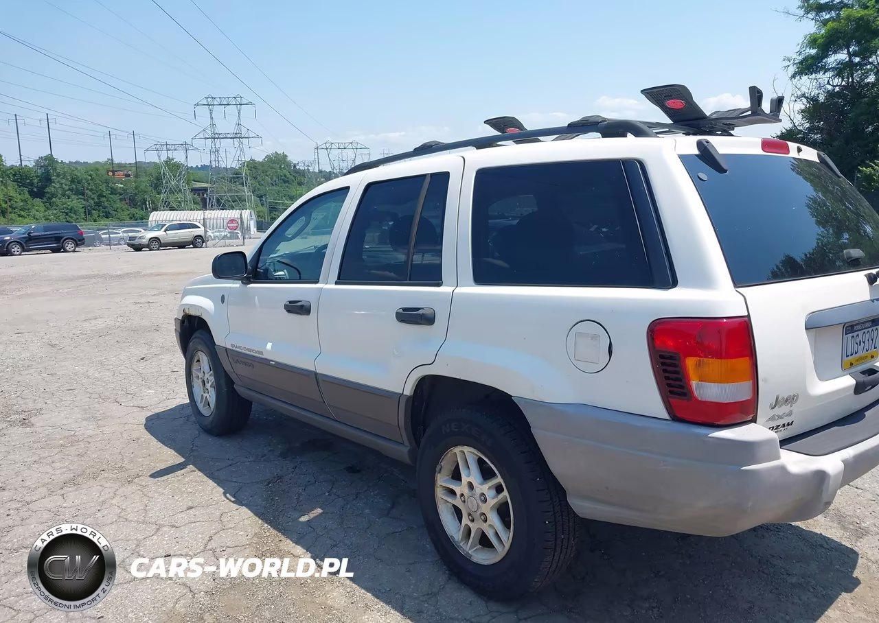 2004 Jeep Grand Cherokee Laredo VIN:1J8GW48S14C404433 - 3