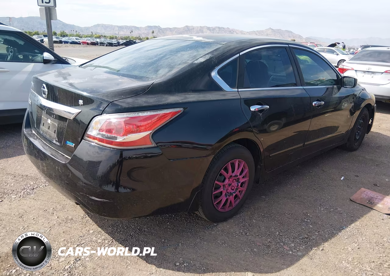 2014 Nissan Altima 2.5 S VIN:1N4AL3AP4EC294250 - 4