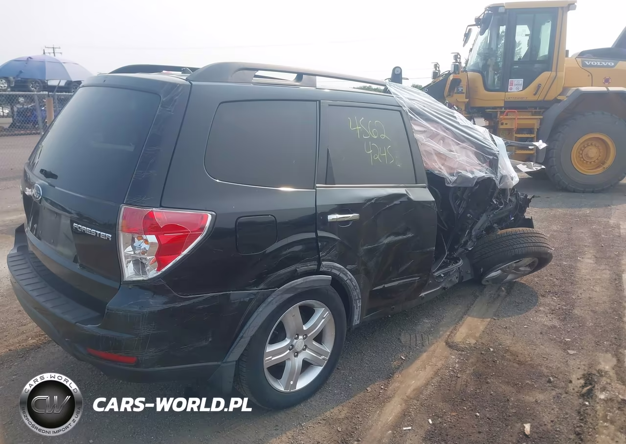 2010 Subaru Forester 2.5X Premium VIN:JF2SH6CCXAH705144 - 4
