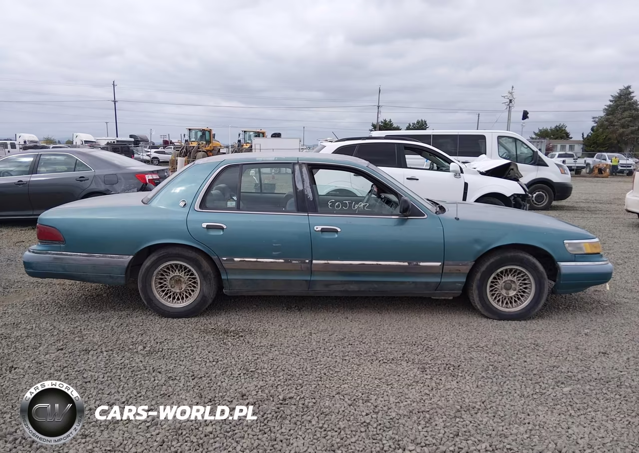 1992 Mercury Grand Marquis Ls VIN:2MELM75W9PX649118 - 13
