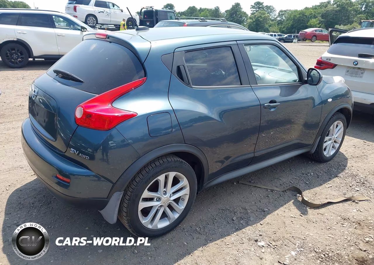 2011 Nissan Juke Sv VIN:JN8AF5MV8BT022078 - 4