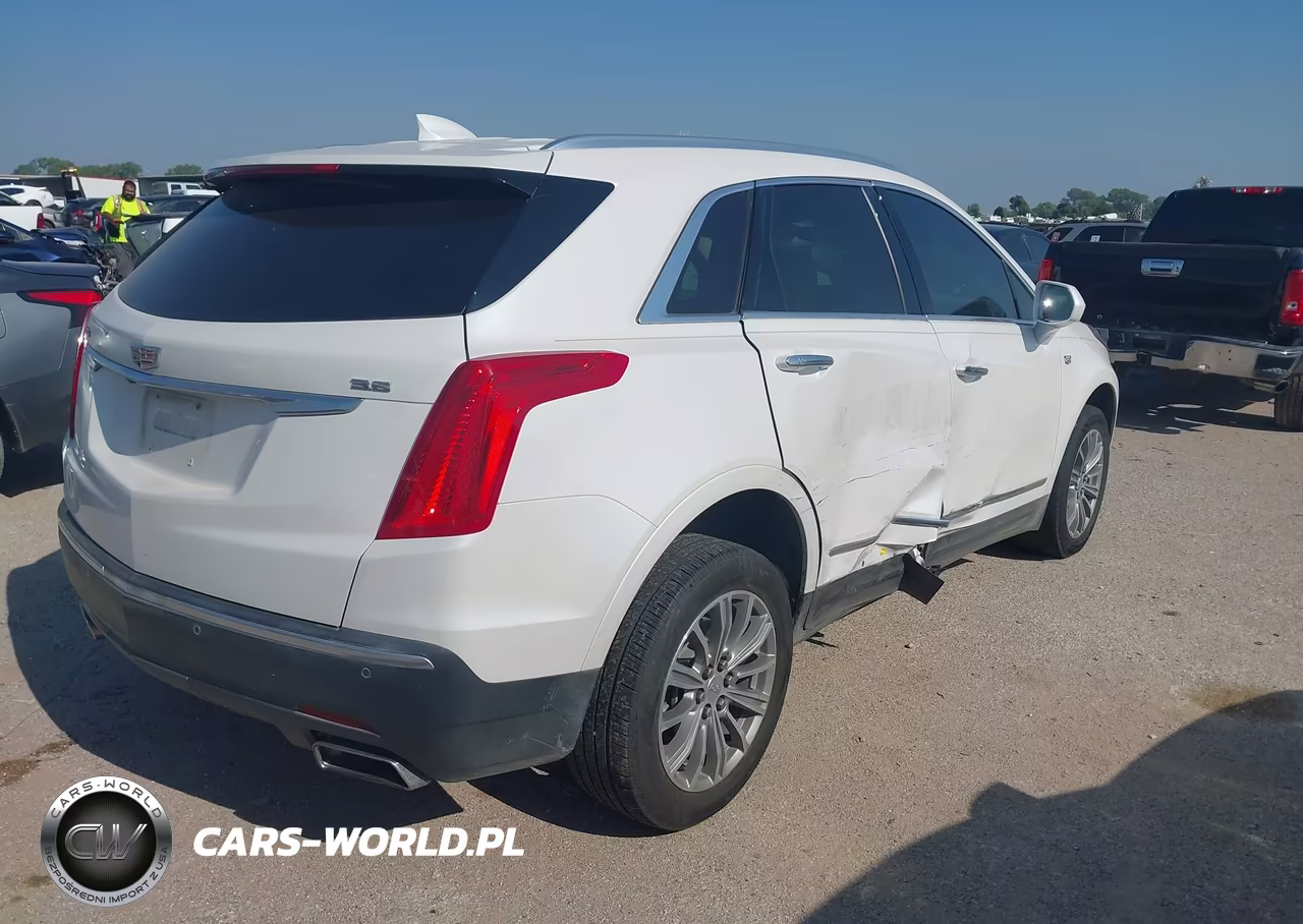 2017 Cadillac Xt5 Luxury VIN:1GYKNBRS4HZ261546 - 4