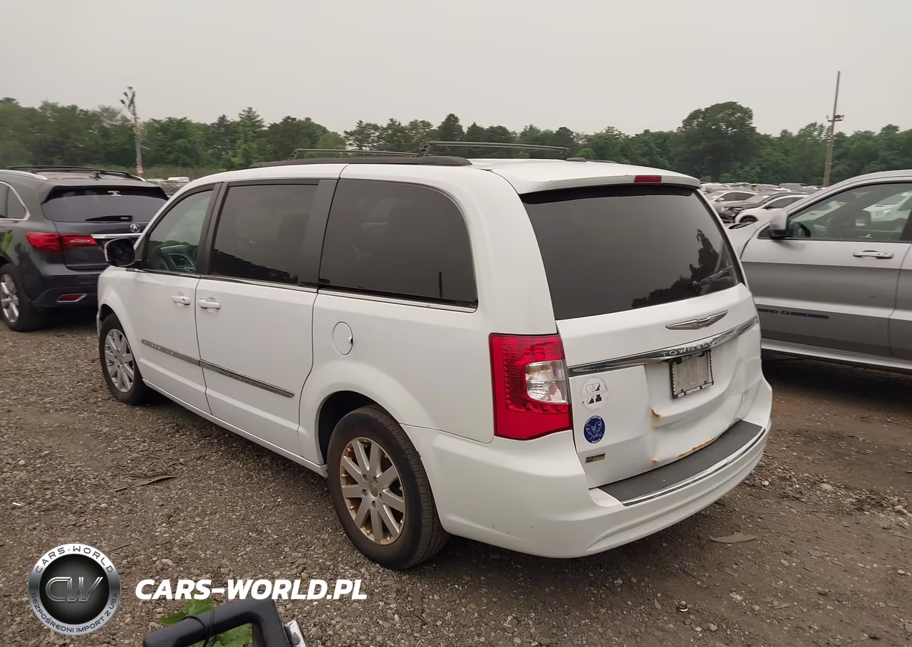2014 Chrysler Town & Country Touring VIN:2C4RC1BG2ER446596 - 3