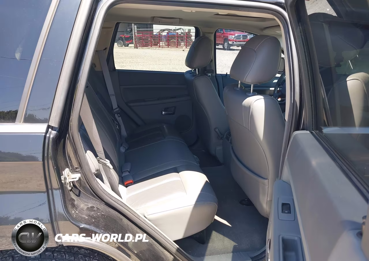 2007 Jeep Grand Cherokee Limited VIN:1J8HR58217C698406 - 8
