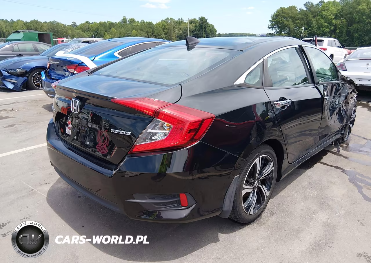 2017 Honda Civic Touring VIN:19XFC1F94HE032319 - 4