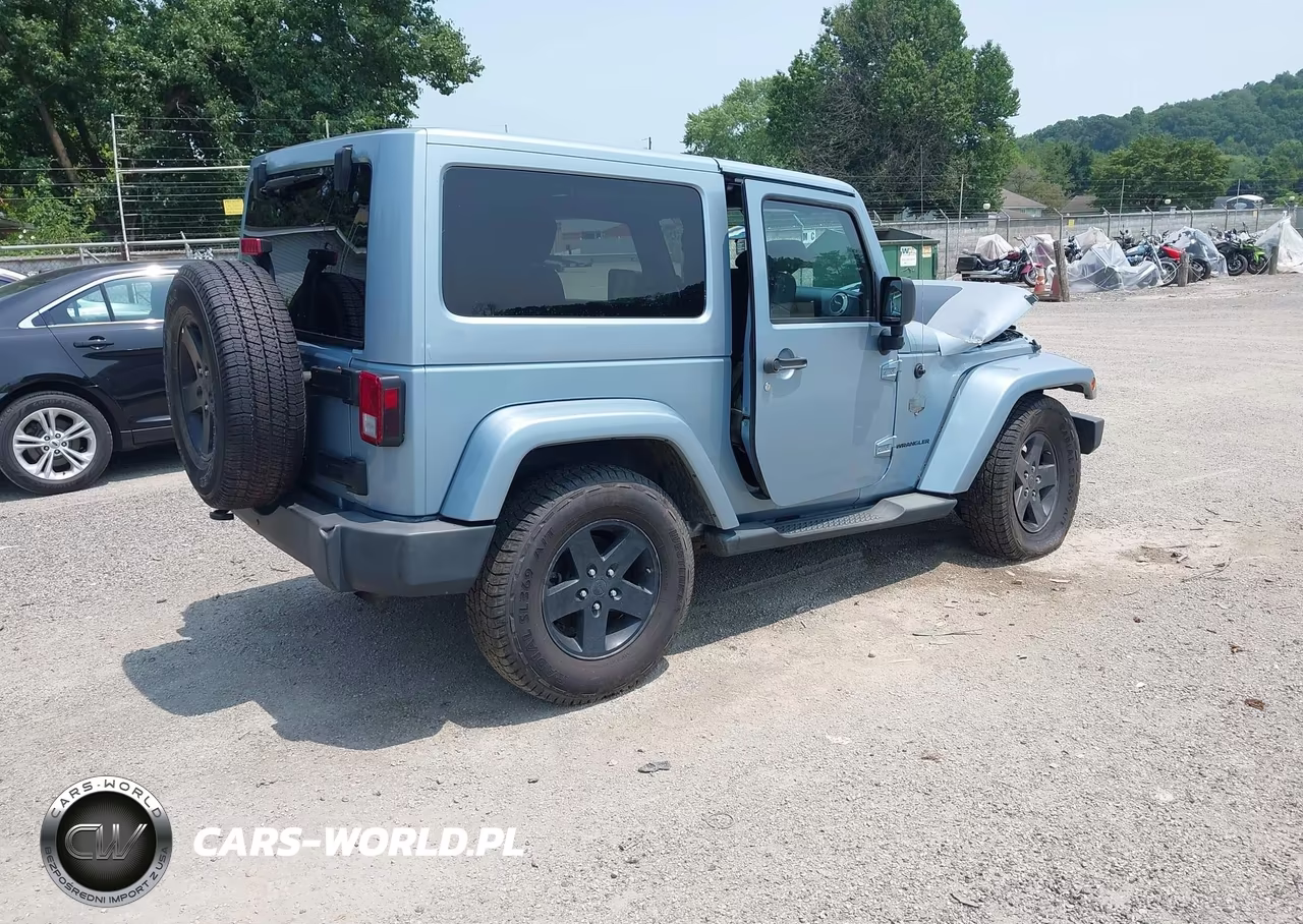 2012 Jeep Wrangler Sahara VIN:1C4AJWBG1CL172636 - 4