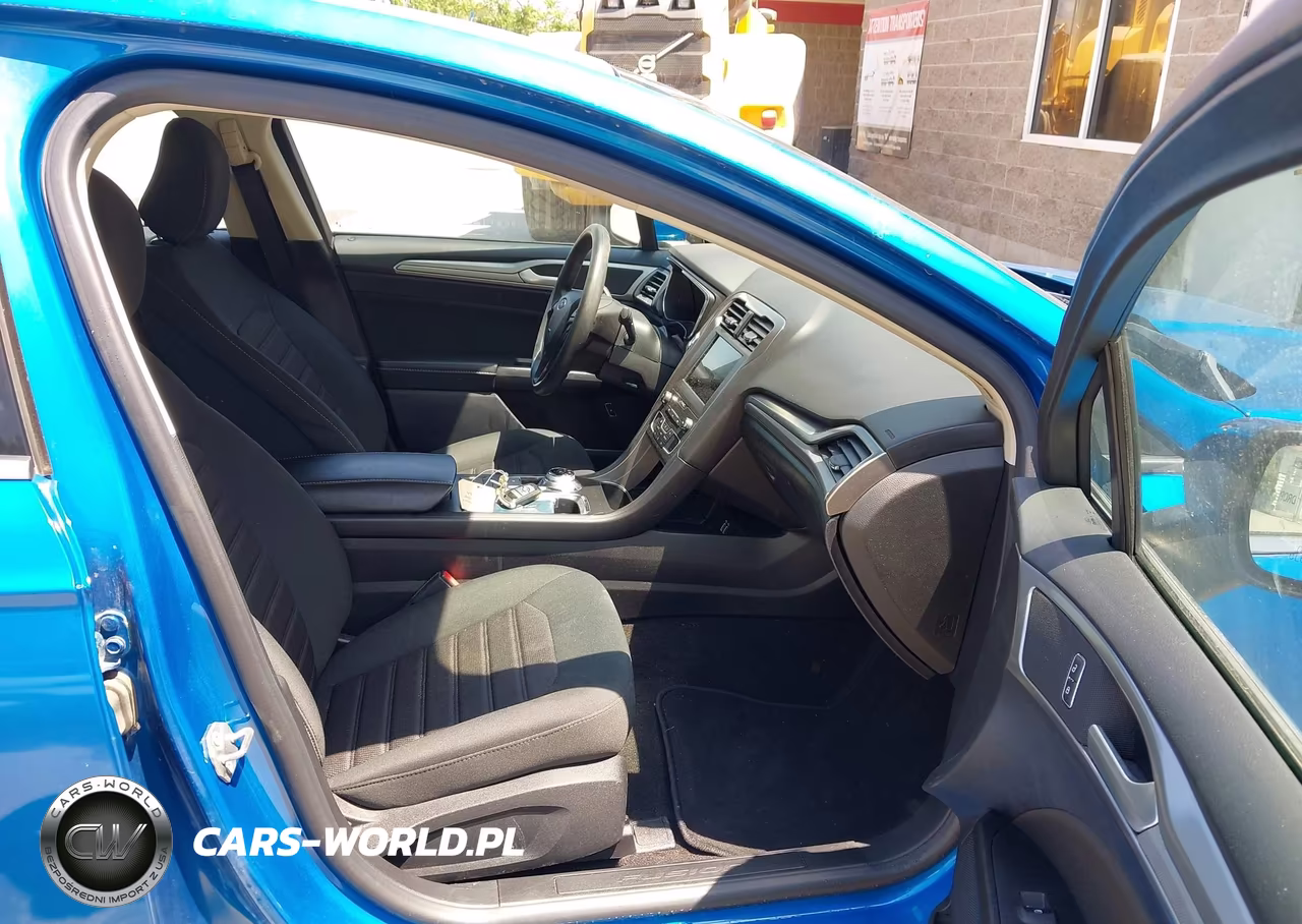 2020 Ford Fusion Hybrid Se VIN:3FA6P0LU3LR233143 - 5