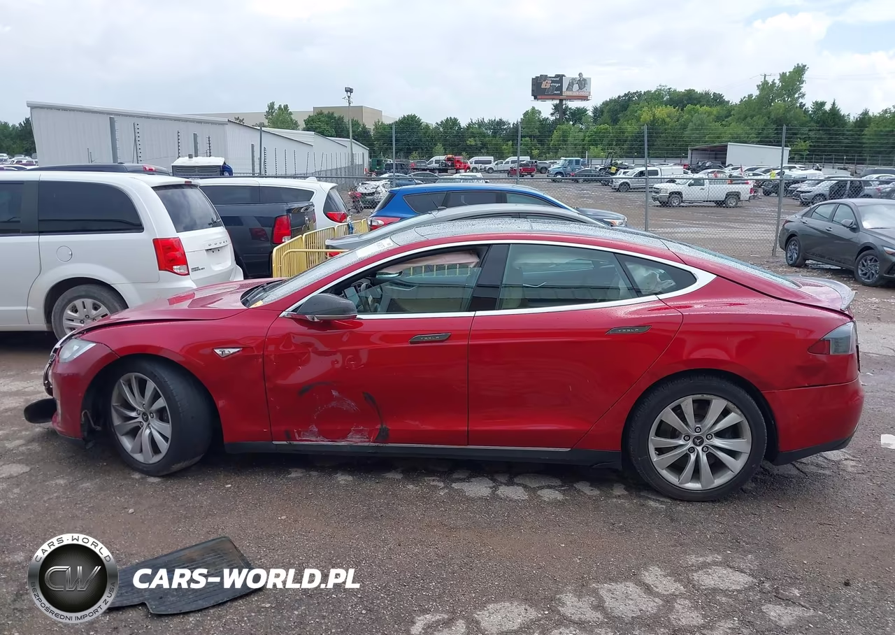 2015 Tesla Model S 70D-85D-P85D VIN:5YJSA1E22FF118471 - 14