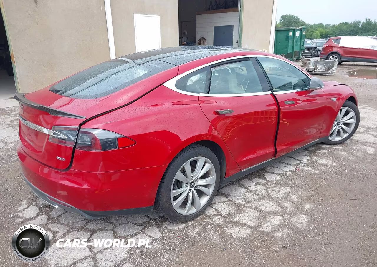 2015 Tesla Model S 70D-85D-P85D VIN:5YJSA1E22FF118471 - 4