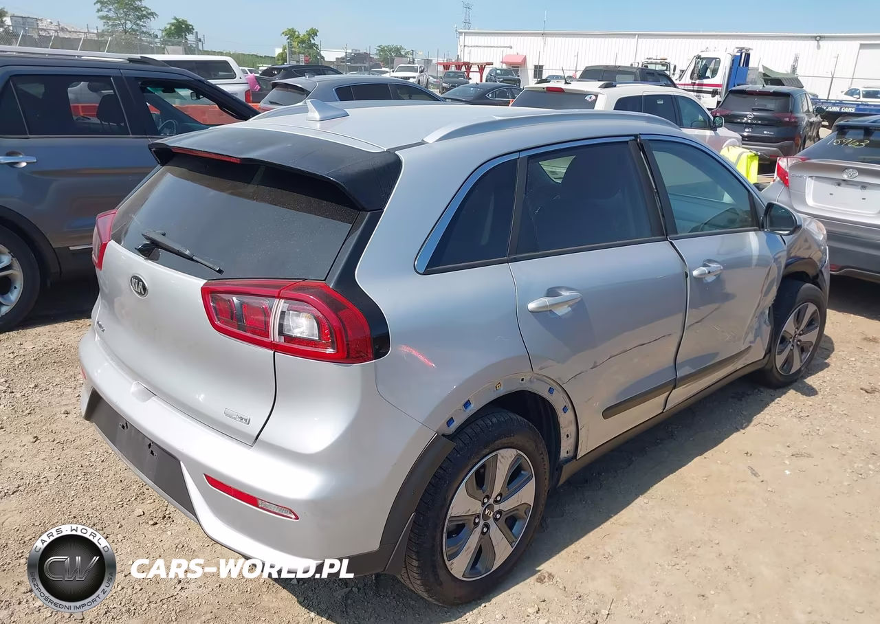2019 Kia Niro Lx VIN:KNDCB3LC2K5216419 - 4