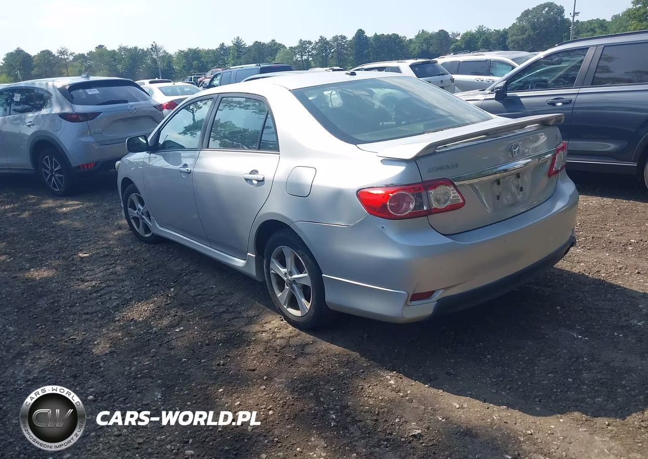 2012 Toyota Corolla S VIN:2T1BU4EE3CC881540 - 3