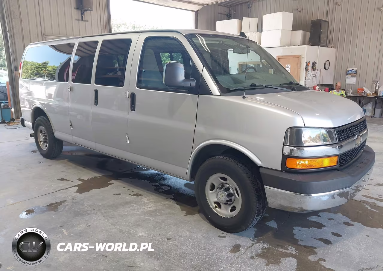 2016 Chevrolet Express 3500 Lt