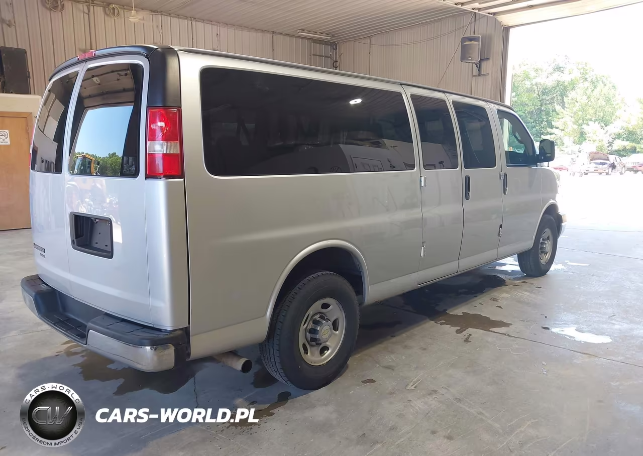 2016 Chevrolet Express 3500 Lt VIN:1GAZGPFF0G1272326 - 4
