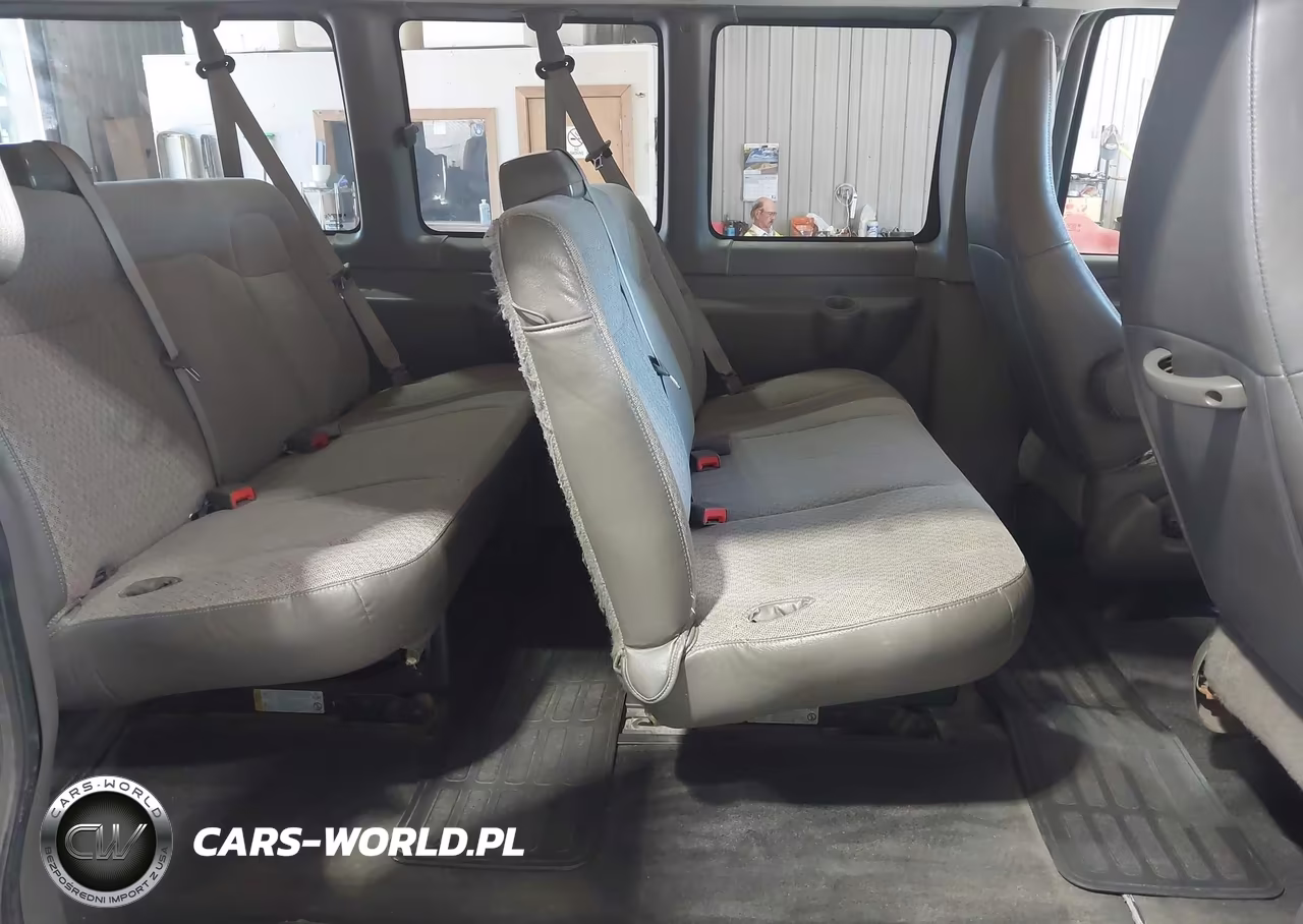 2016 Chevrolet Express 3500 Lt VIN:1GAZGPFF0G1272326 - 8