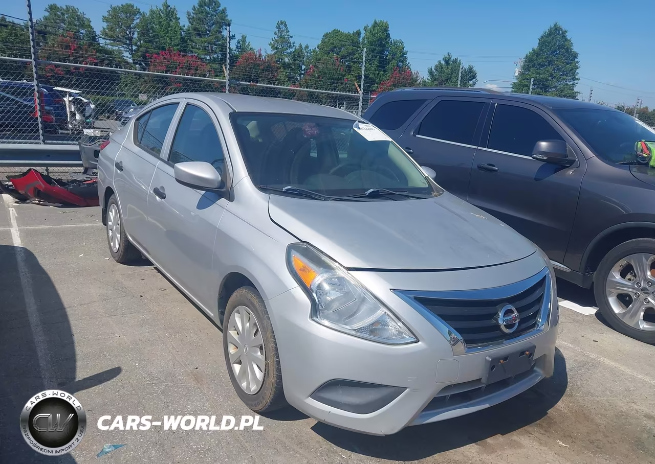 2016 Nissan Versa 1.6 S+ – zdjęcie 1 z 11