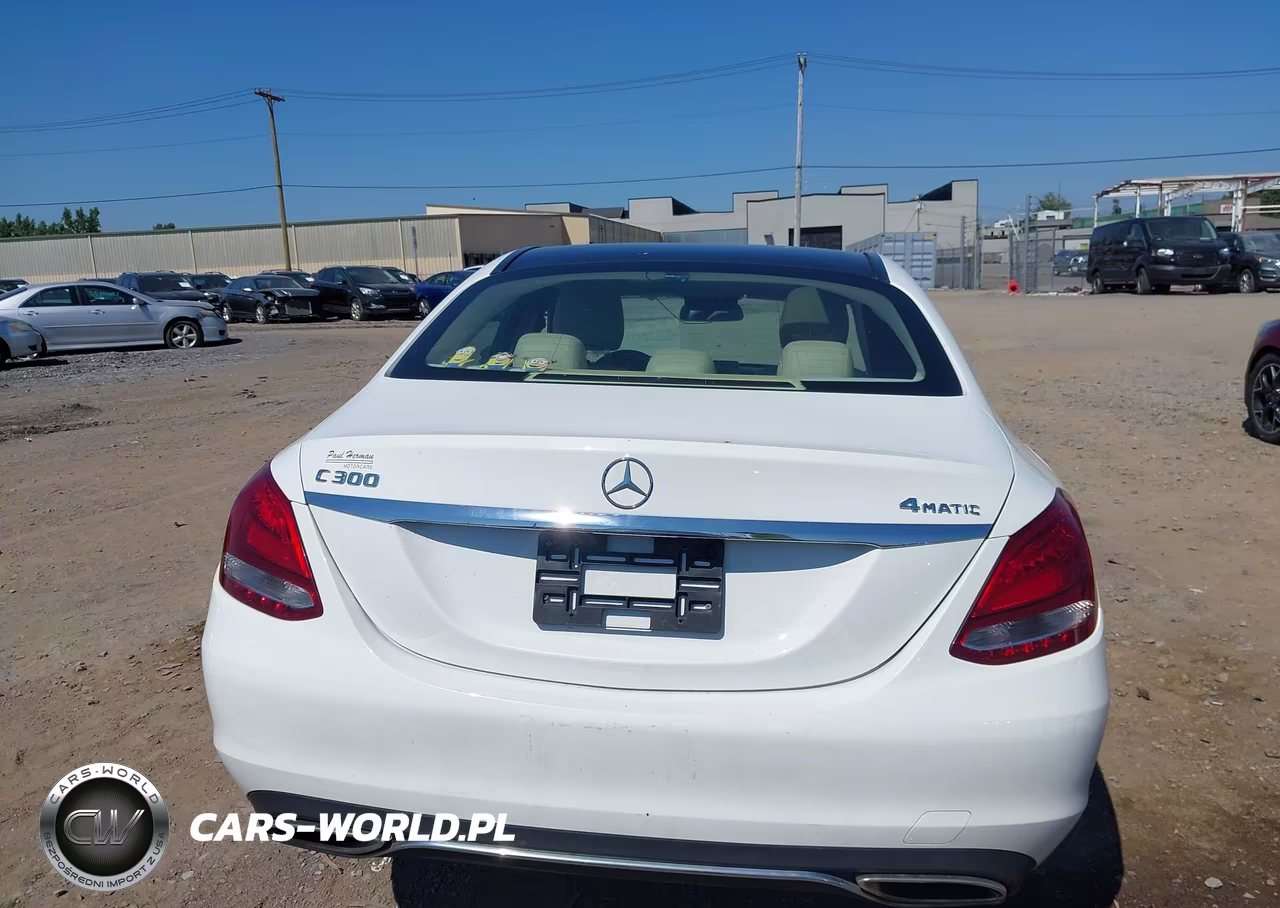 2017 Mercedes-Benz C 300 4Matic VIN:55SWF4KB7HU224747 - 16