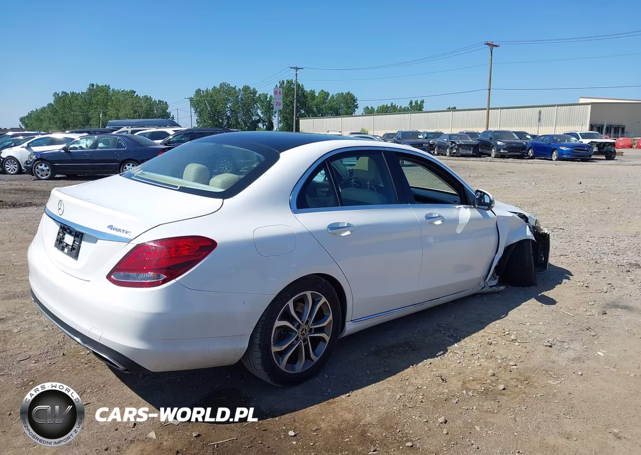 2017 Mercedes-Benz C 300 4Matic VIN:55SWF4KB7HU224747 - 4