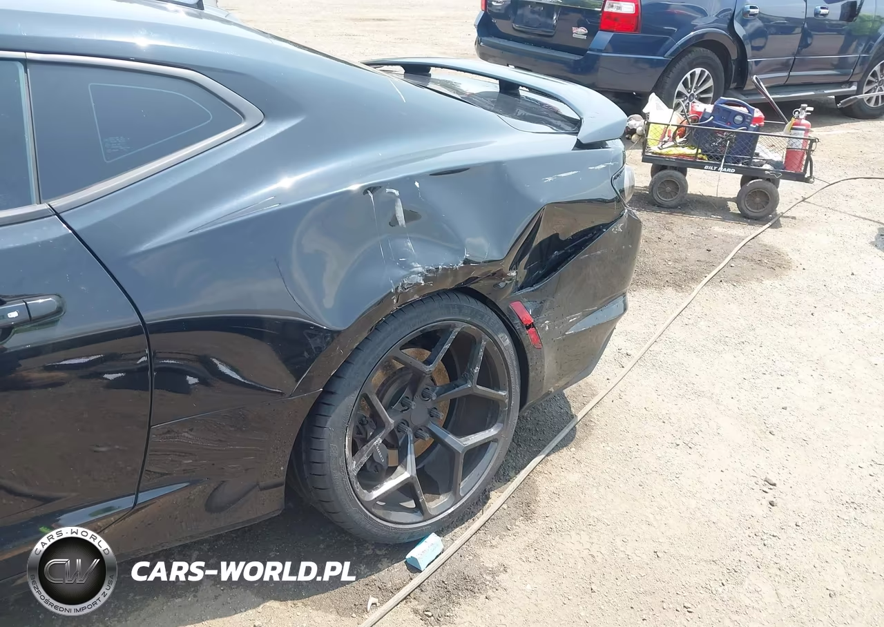 2019 Chevrolet Camaro 2Ss VIN:1G1FH1R7XK0112356 - 6