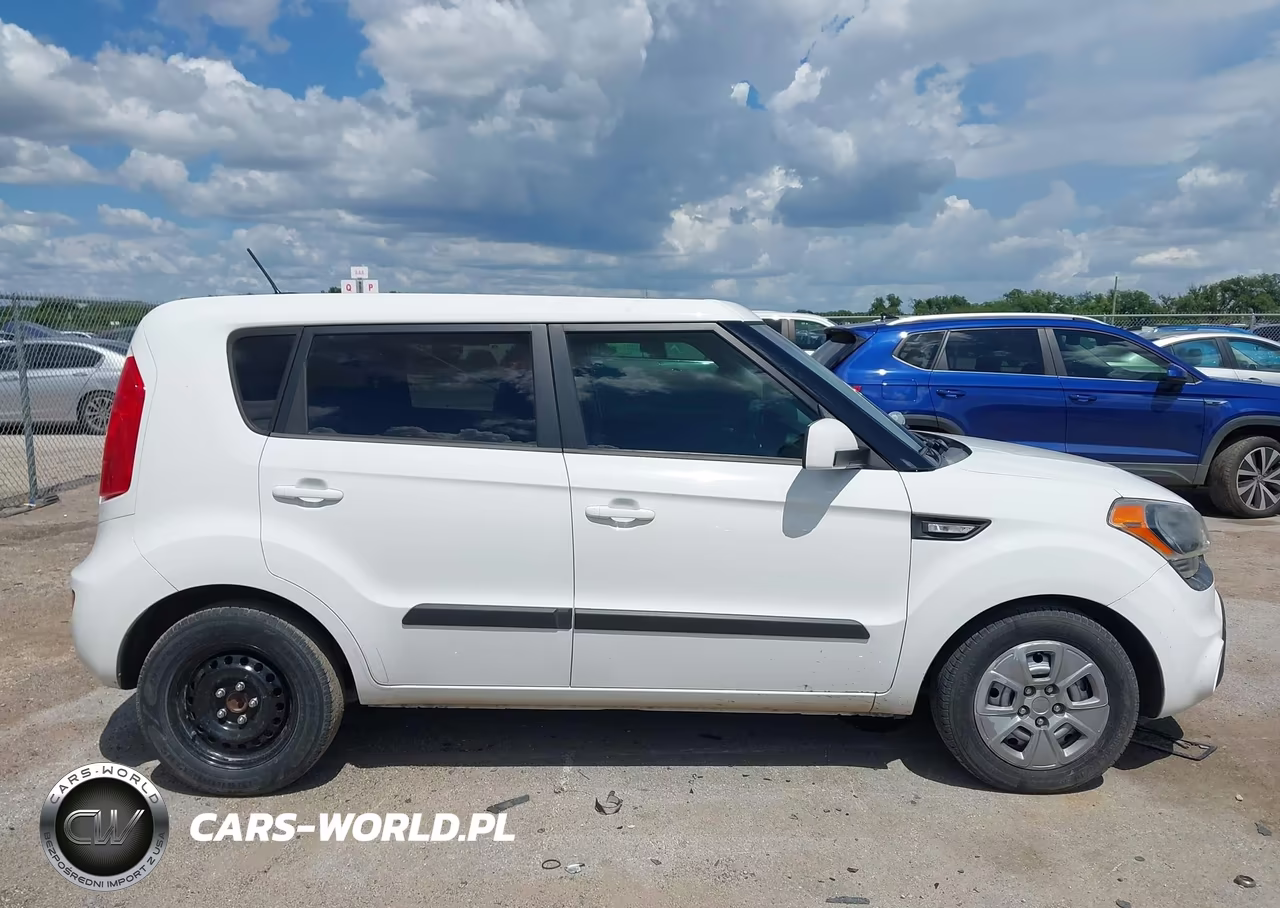 2012 Kia Soul VIN:KNDJT2A58C7453294 - 13