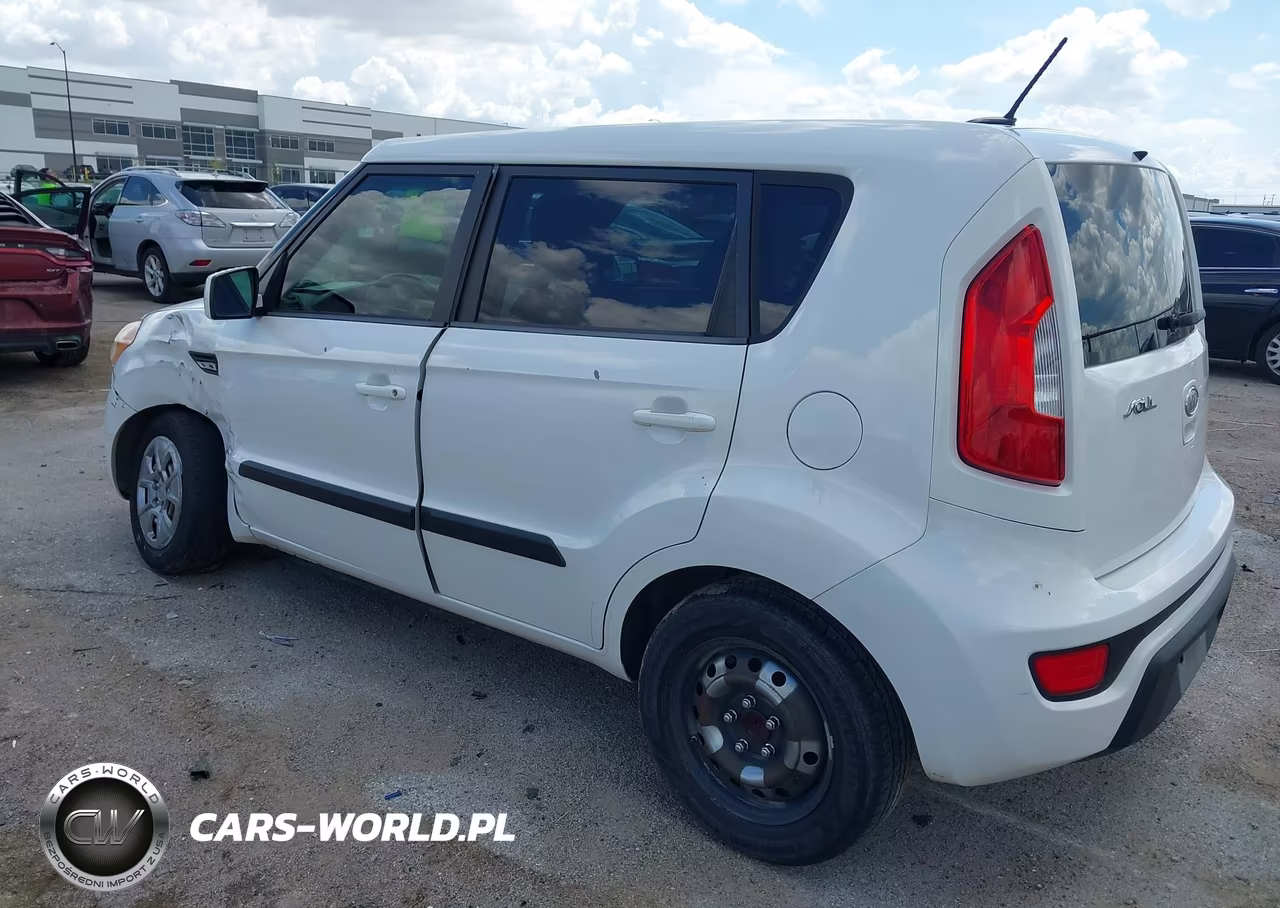 2012 Kia Soul VIN:KNDJT2A58C7453294 - 3