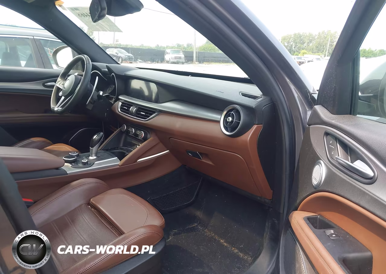 2018 Alfa Romeo Stelvio Ti Sport Awd VIN:ZASFAKNN1J7B99969 - 5