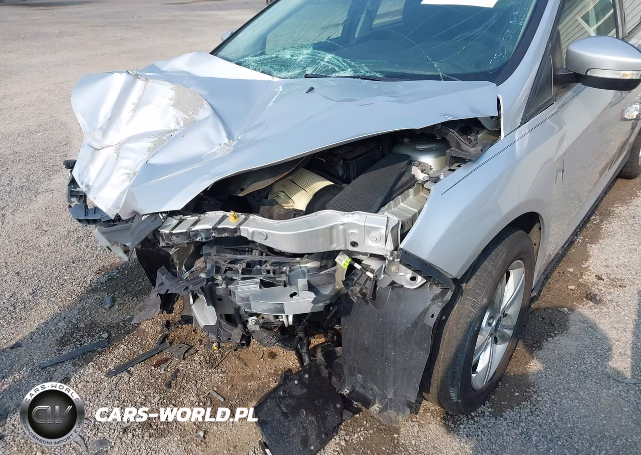 2014 Ford Focus Se VIN:1FADP3K21EL277541 - 6