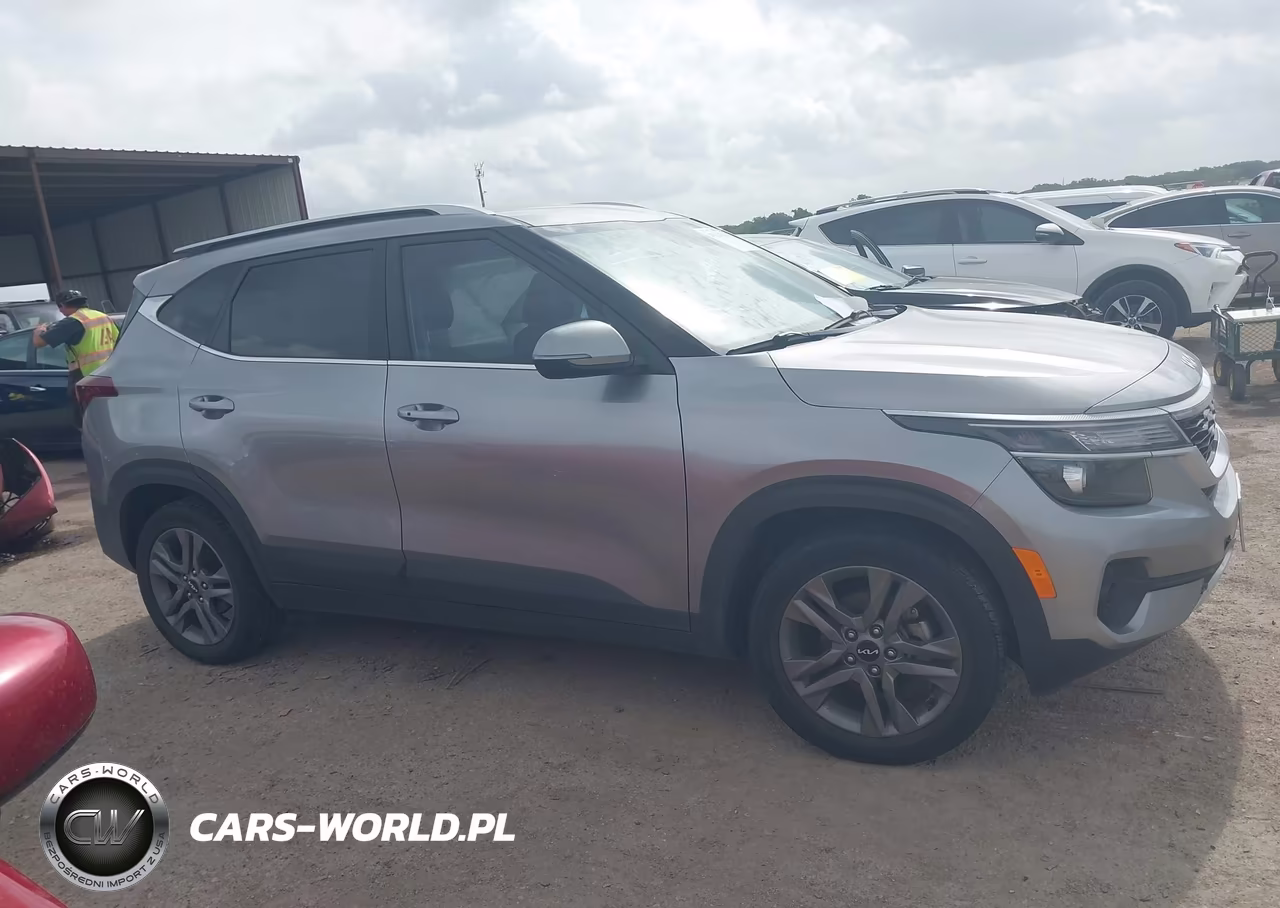 2022 Kia Seltos S VIN:KNDEU2AA2N7272254 - 13