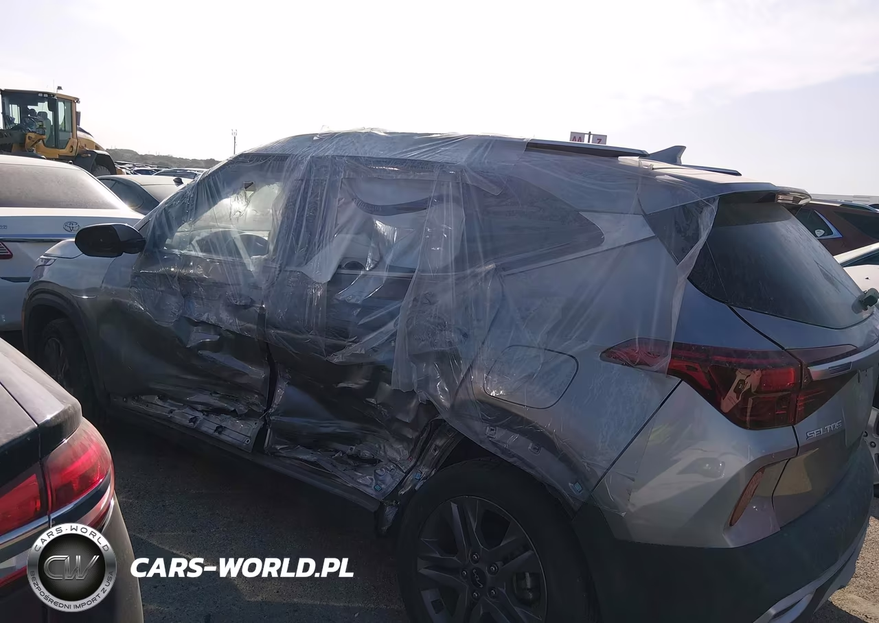 2022 Kia Seltos S VIN:KNDEU2AA2N7272254 - 14