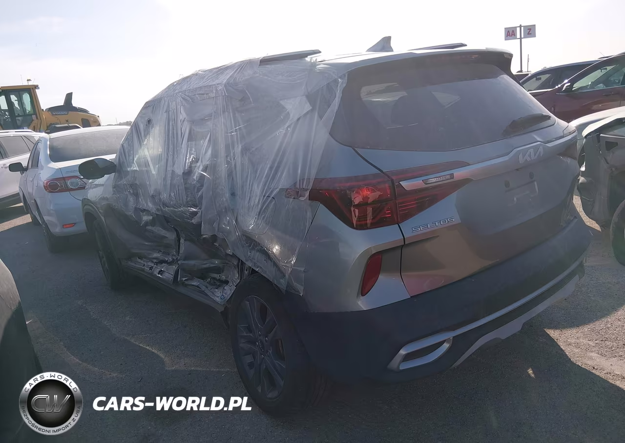 2022 Kia Seltos S VIN:KNDEU2AA2N7272254 - 3