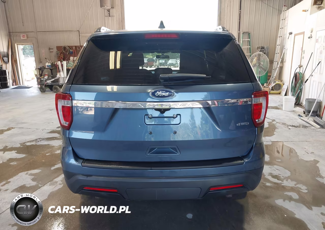 2018 Ford Explorer VIN:1FM5K8B86JGC45505 - 17