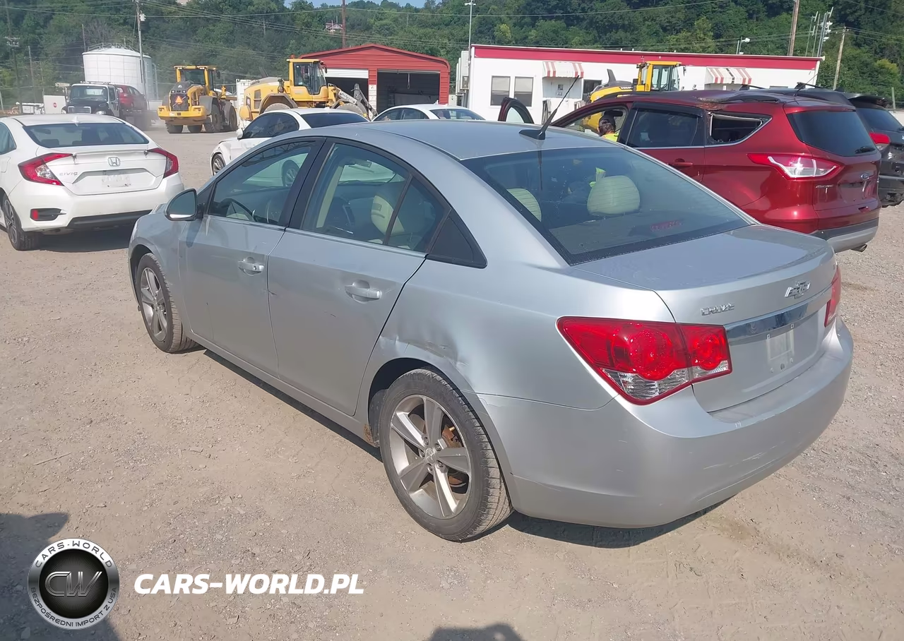 2014 Chevrolet Cruze 2Lt Auto VIN:1G1PE5SB0E7335696 - 3