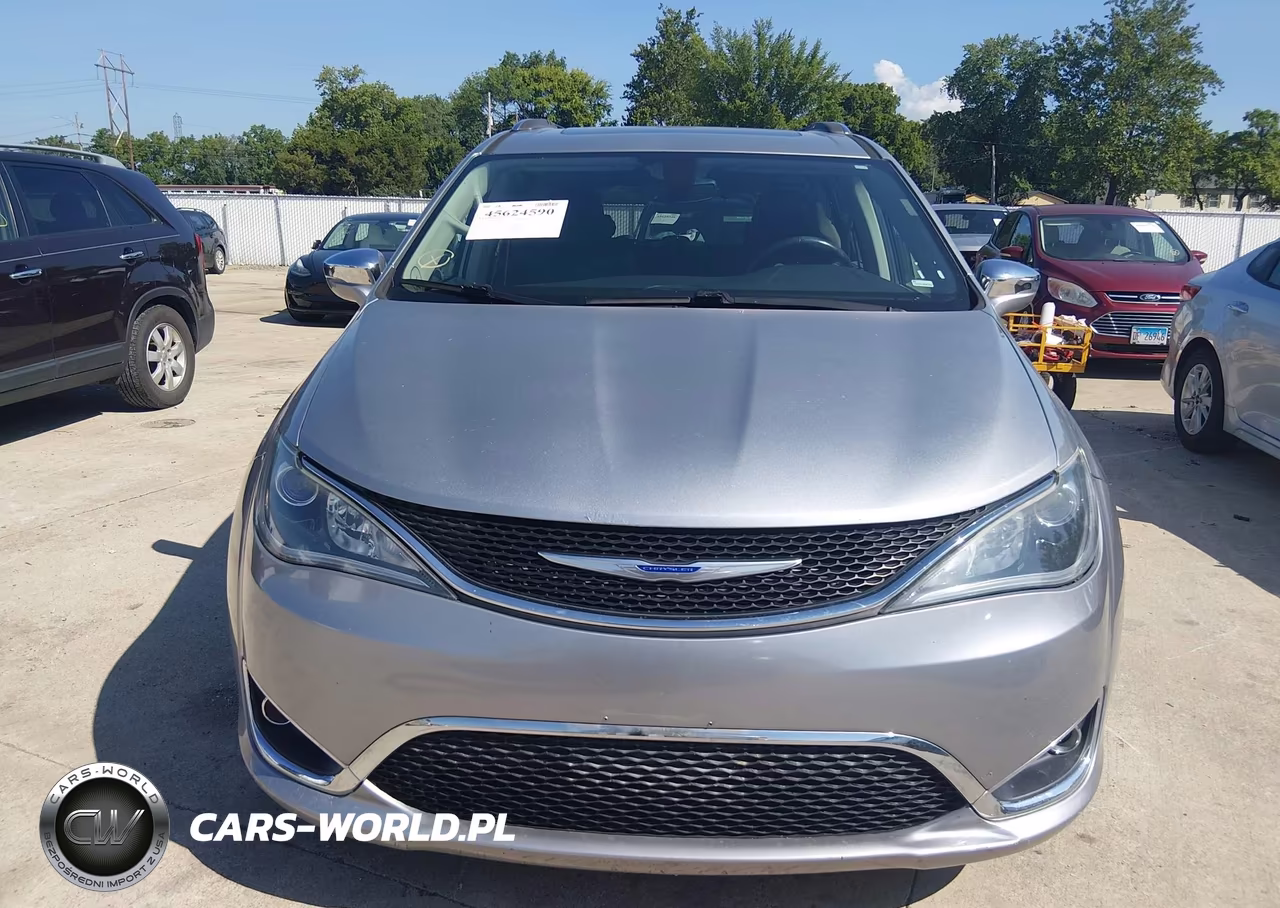 2019 Chrysler Pacifica Limited VIN:2C4RC1GG7KR731816 - 11