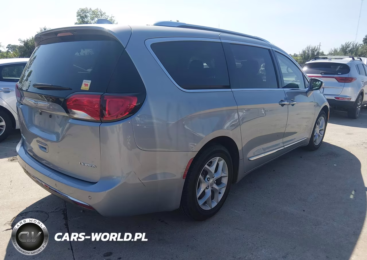 2019 Chrysler Pacifica Limited VIN:2C4RC1GG7KR731816 - 4