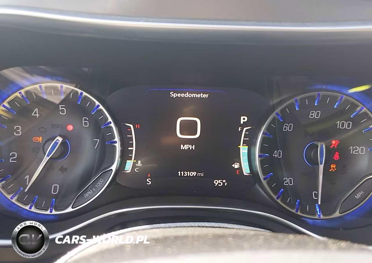 2019 Chrysler Pacifica Limited VIN:2C4RC1GG7KR731816 - 7