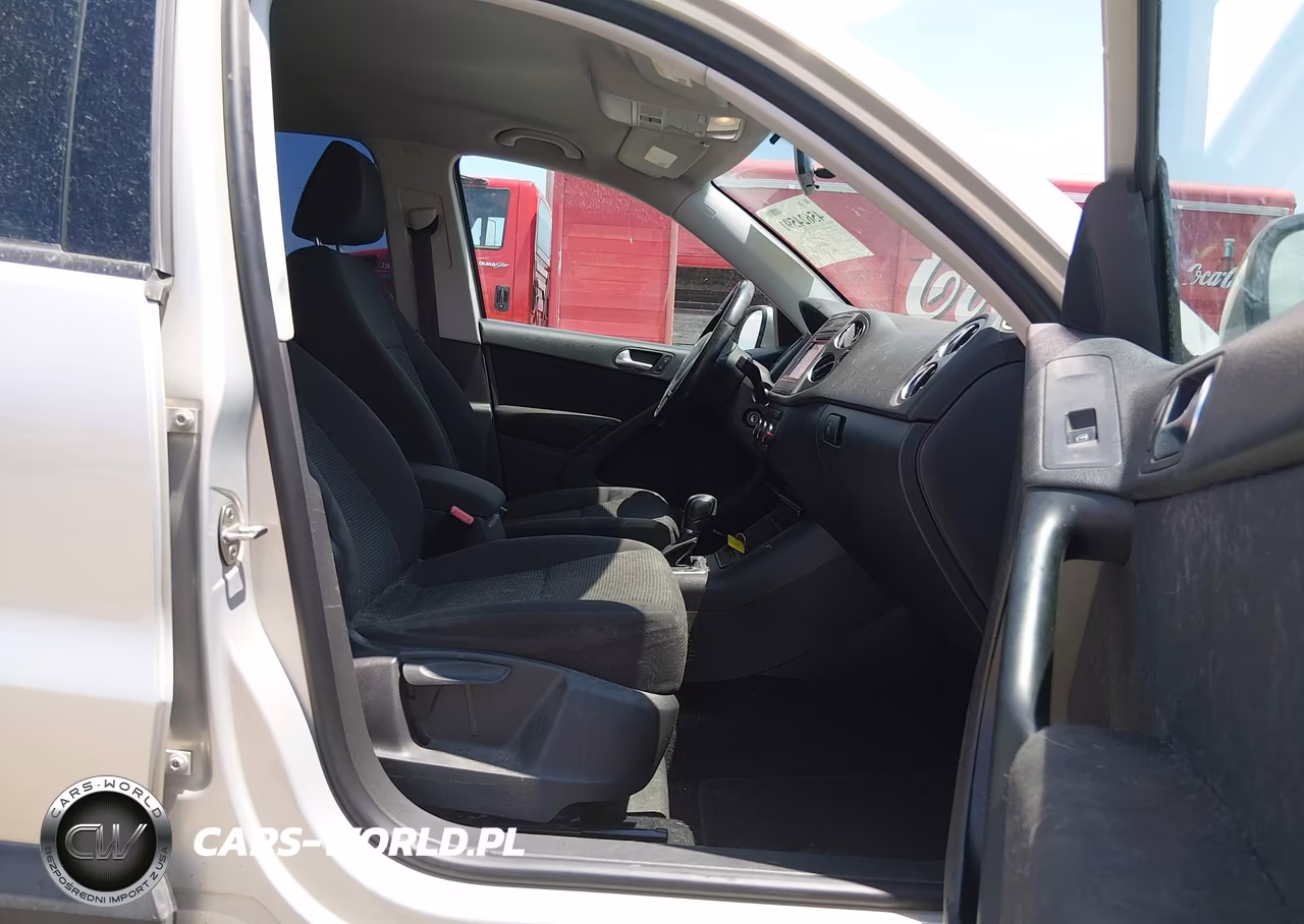 2013 Volkswagen Tiguan S VIN:WVGBV3AX1DW569736 - 5