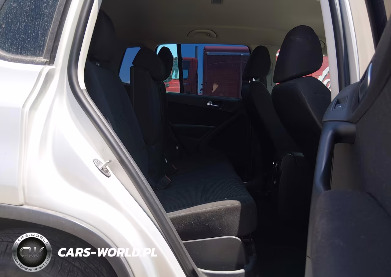 2013 Volkswagen Tiguan S VIN:WVGBV3AX1DW569736 - 8