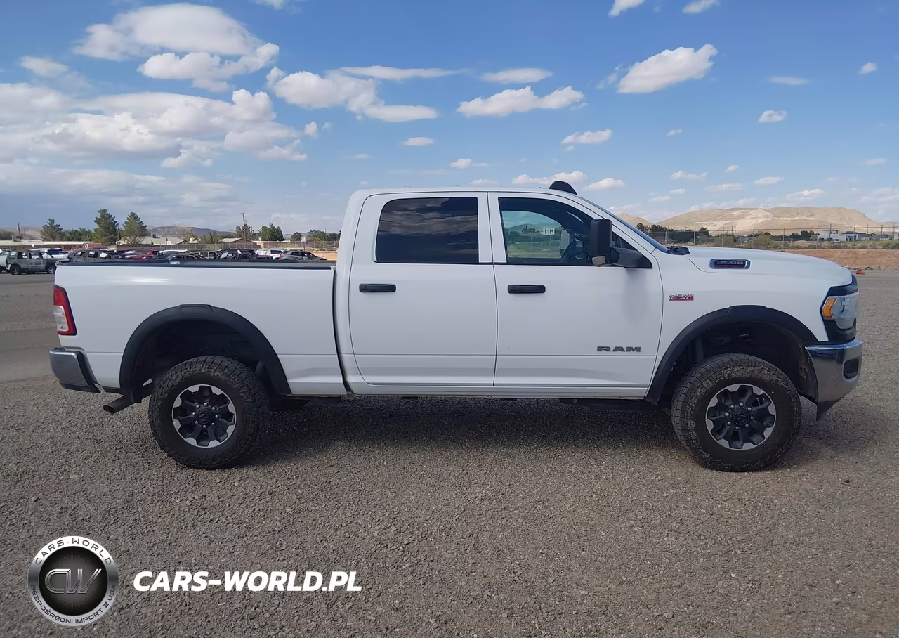 2021 Ram 2500 Tradesman 4X4 6'4 Box VIN:3C6TR5CJ8MG652264 - 13