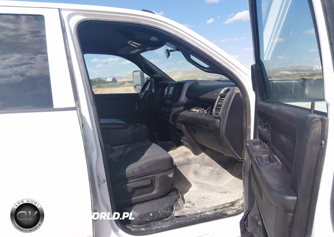 2021 Ram 2500 Tradesman 4X4 6'4 Box VIN:3C6TR5CJ8MG652264 - 5