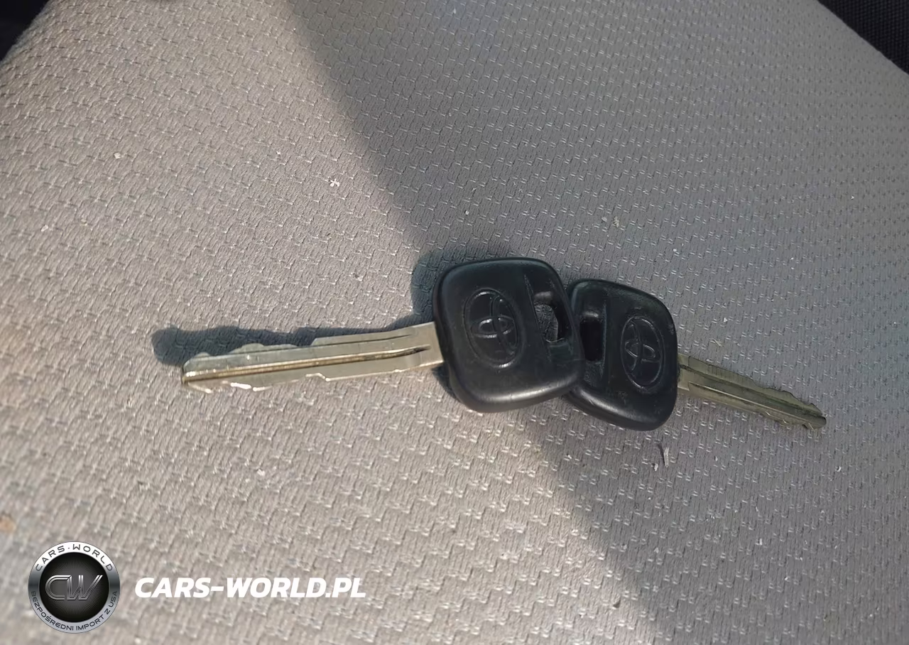 2012 Toyota Yaris L VIN:JTDJTUD31CD504416 - 11