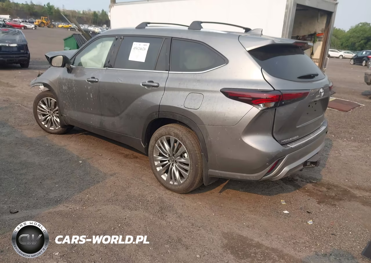 2026 Toyota Highlander Hybrid Platinum VIN:5TDEBRCH1TS713304 - 3