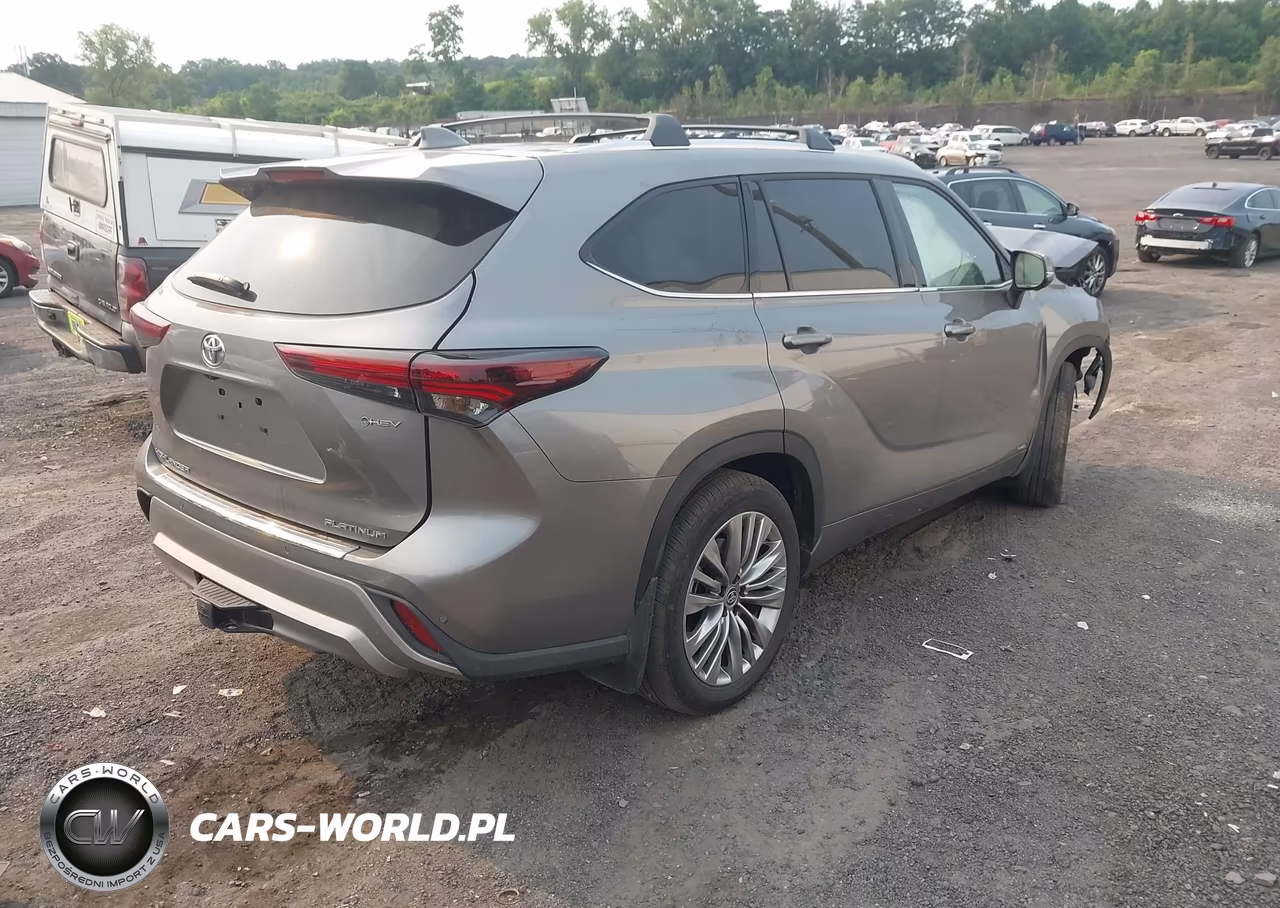 2026 Toyota Highlander Hybrid Platinum VIN:5TDEBRCH1TS713304 - 4
