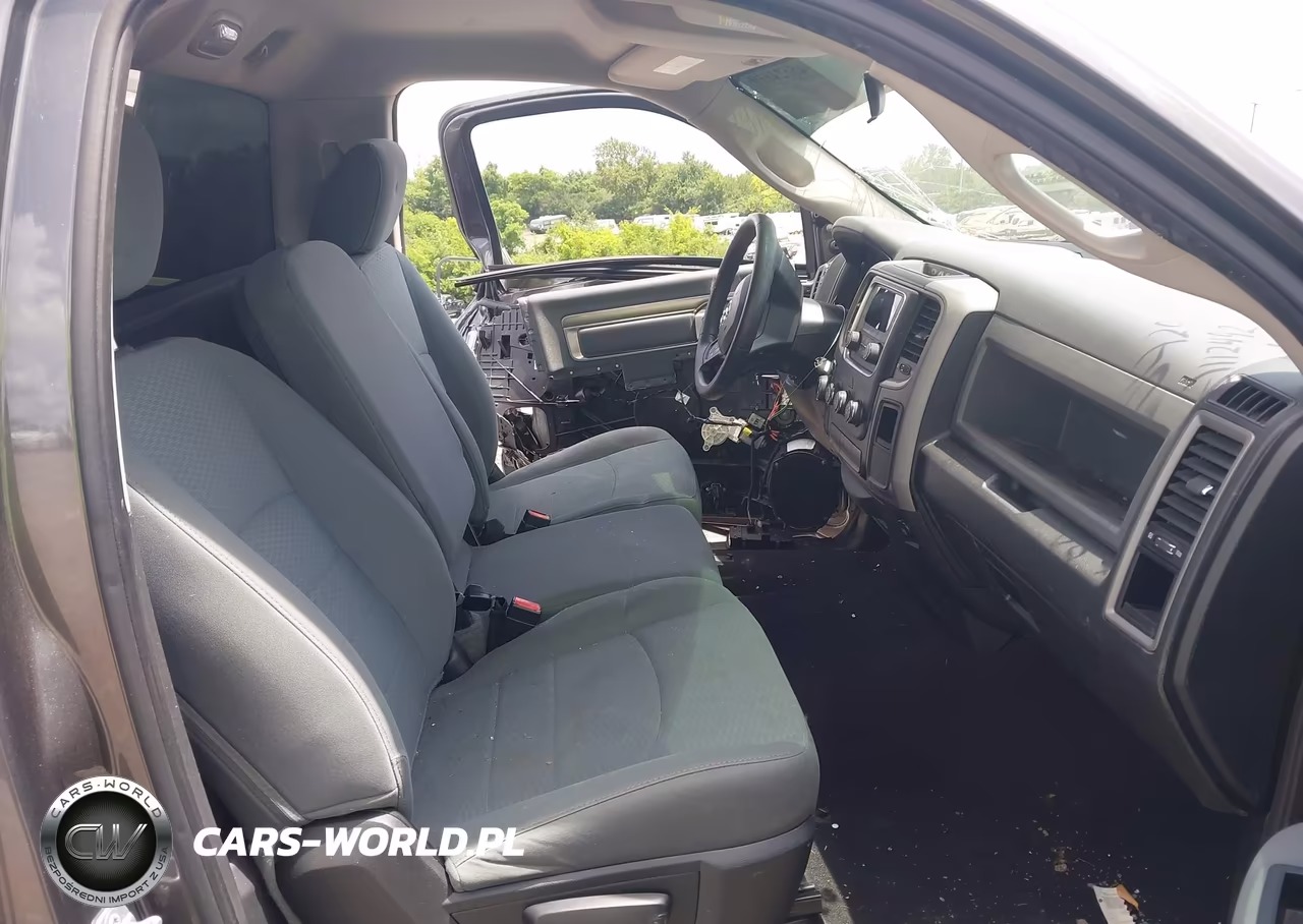 2015 Ram 1500 Express VIN:3C6JR6AG4FG660420 - 8