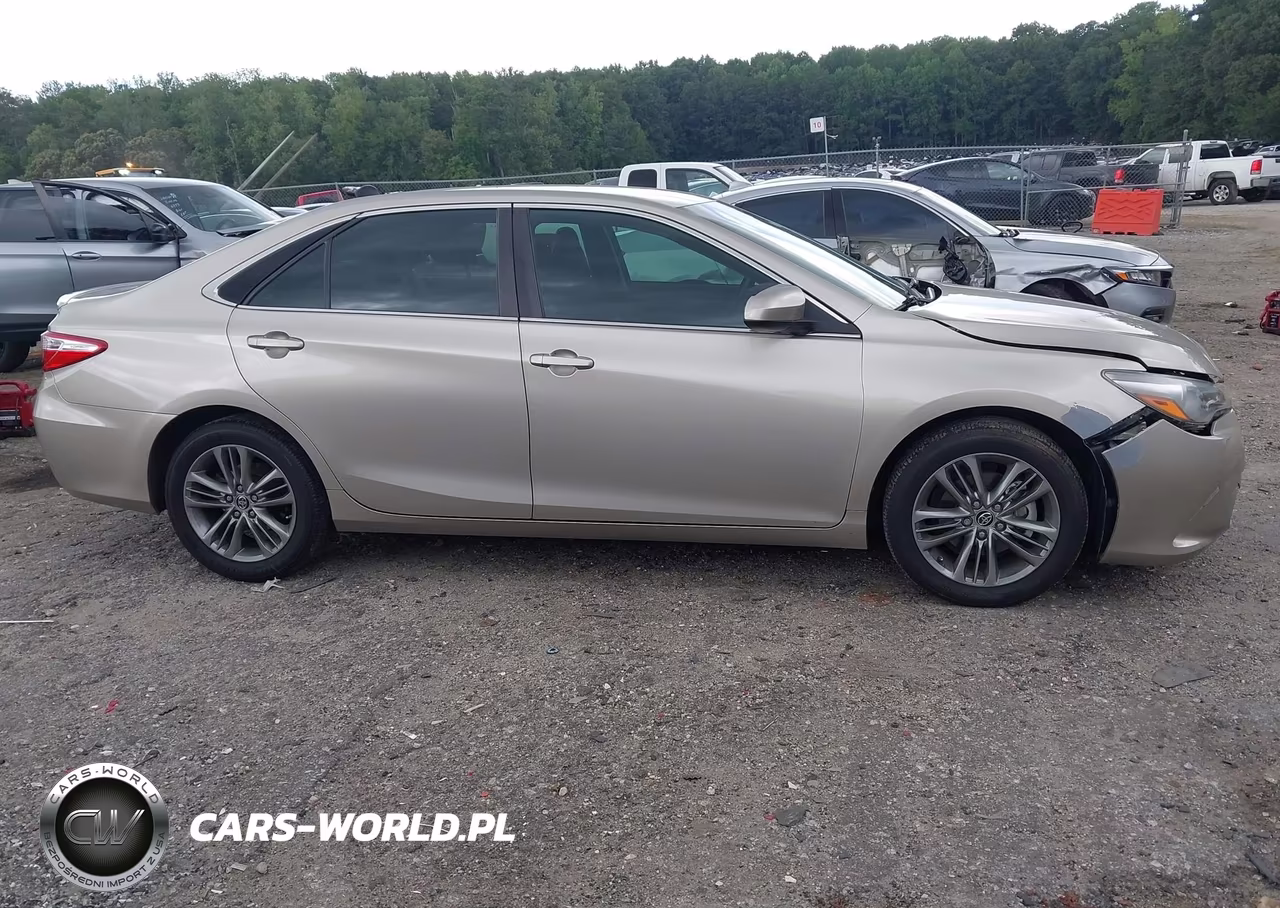 2015 Toyota Camry Se VIN:4T1BF1FK3FU109555 - 13